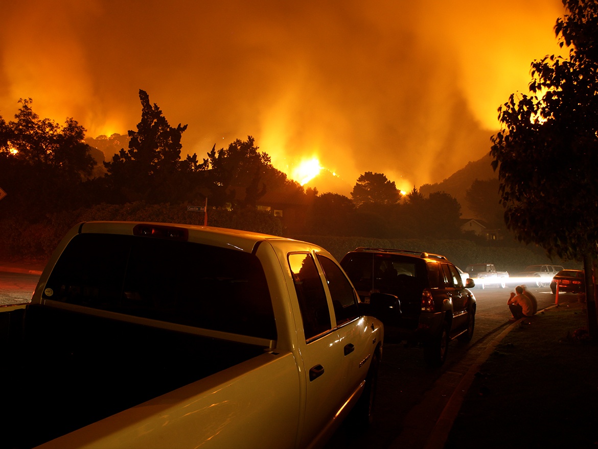 ‘Fake Firefighters’ in California Said to Be Entering Areas Ravaged by Flames