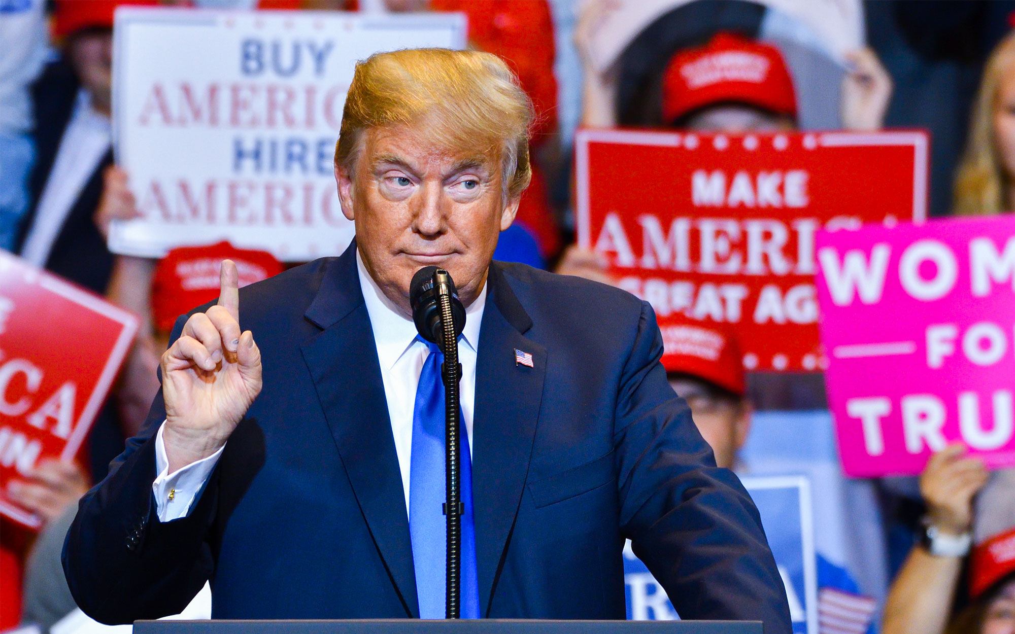 Trump to Cancel Subscriptions to ‘Fake’ New York Times, Washington Post